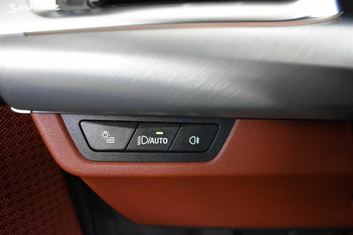 Fotografie vozu - klik pro zvětšení