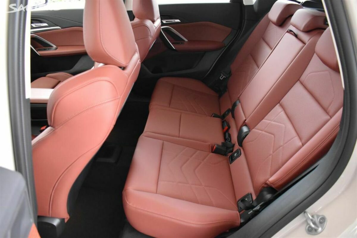 Fotografie vozu - klik pro zvětšení