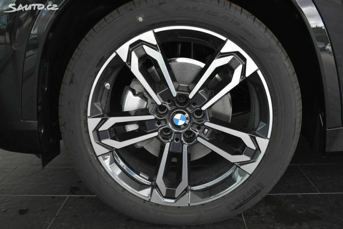 Fotografie vozu - klik pro zvětšení