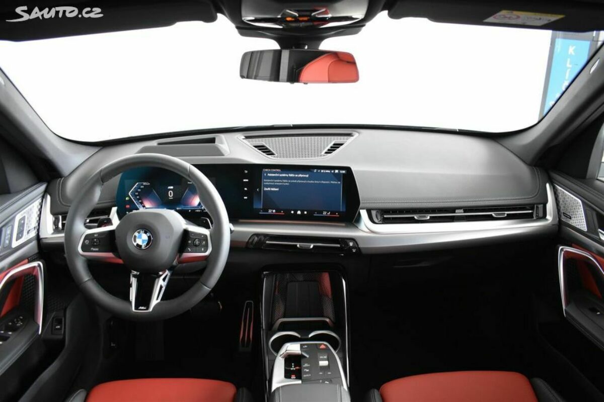 Fotografie vozu - klik pro zvětšení