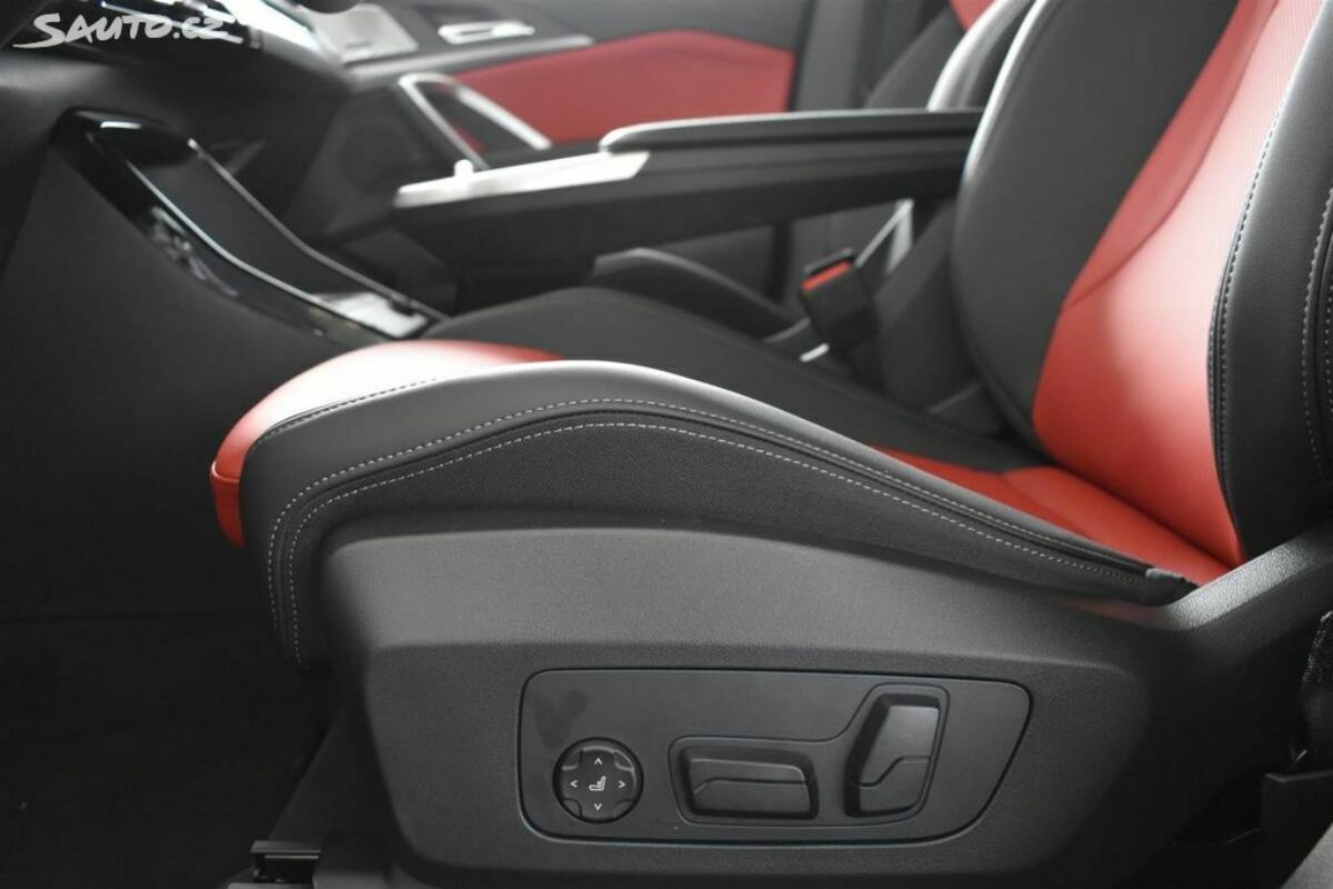 Fotografie vozu - klik pro zvětšení