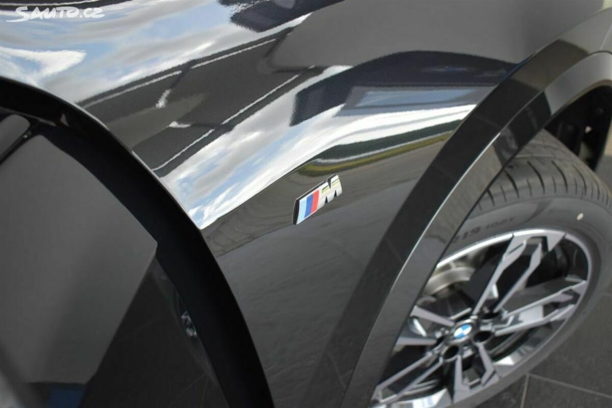 Fotografie vozu - klik pro zvětšení