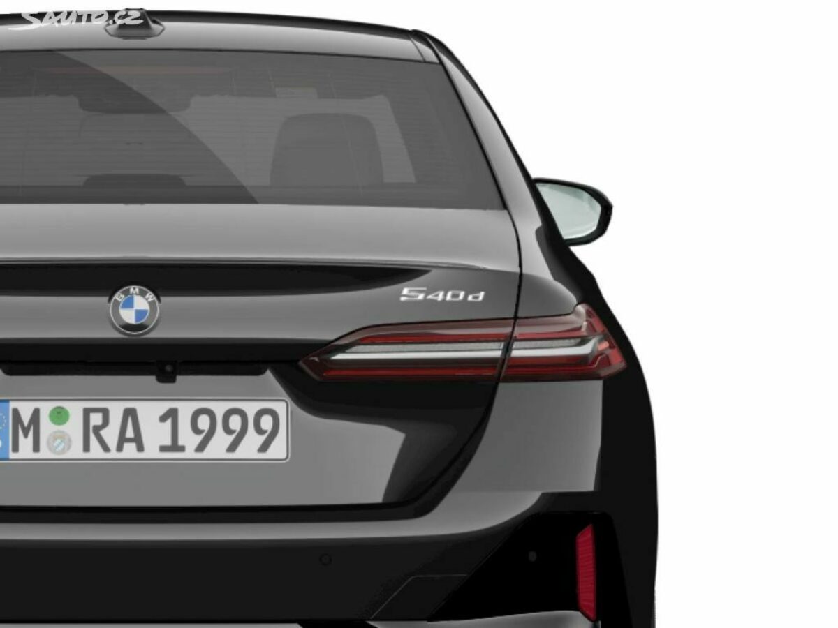 Fotografie vozu - klik pro zvětšení