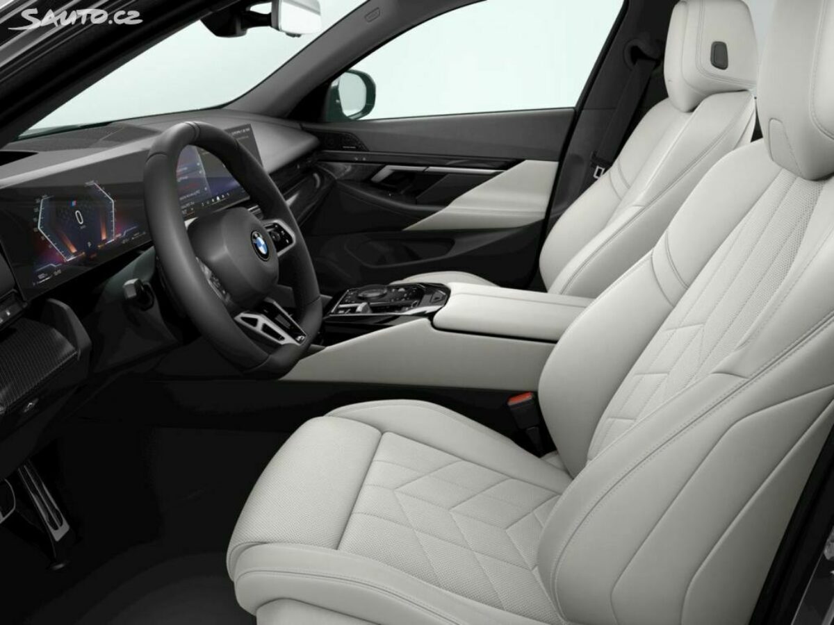 Fotografie vozu - klik pro zvětšení