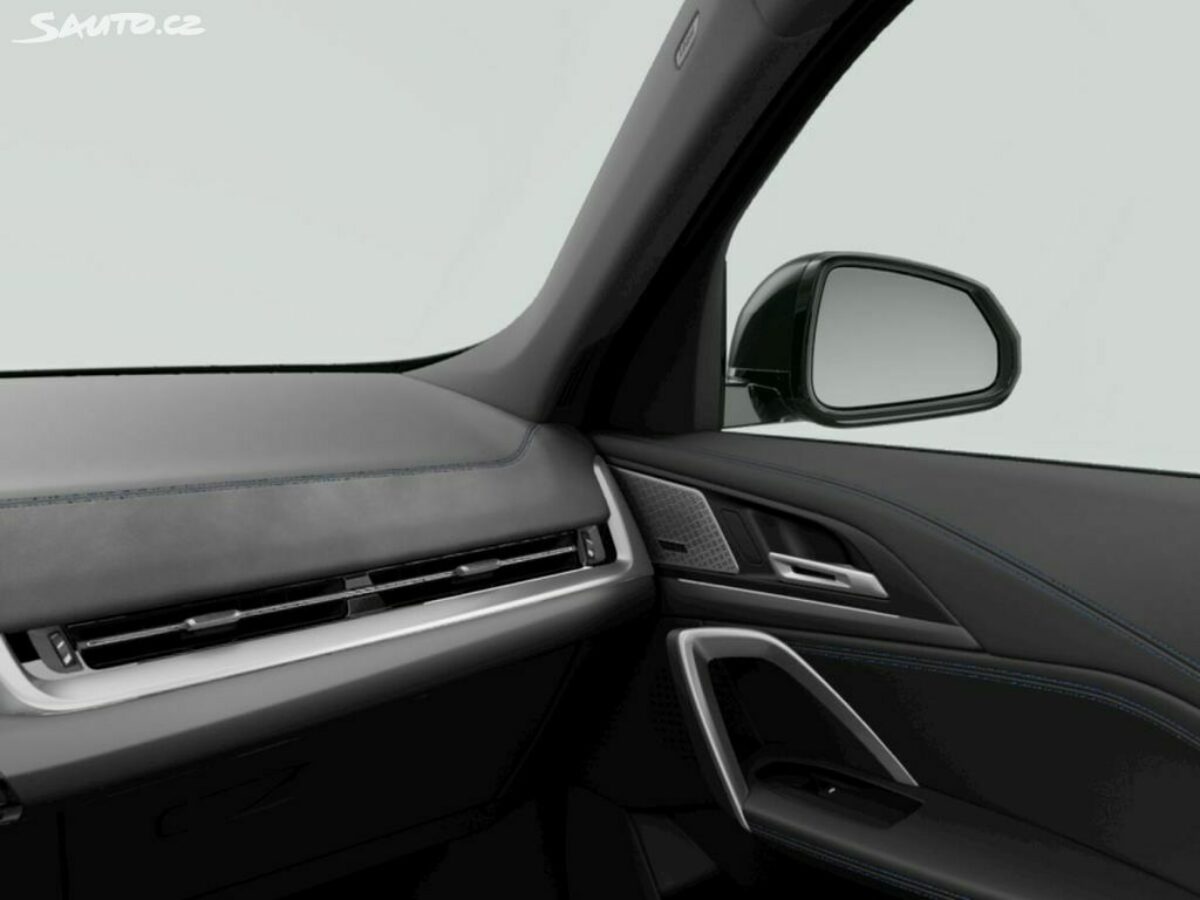 Fotografie vozu - klik pro zvětšení