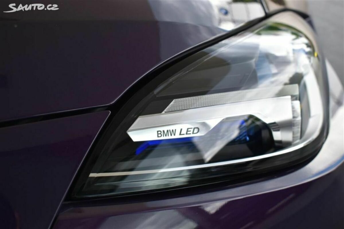 Fotografie vozu - klik pro zvětšení