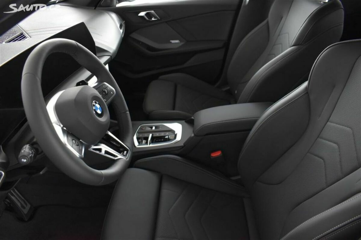 Fotografie vozu - klik pro zvětšení