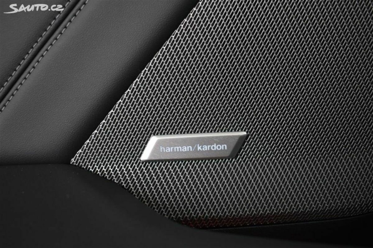 Fotografie vozu - klik pro zvětšení