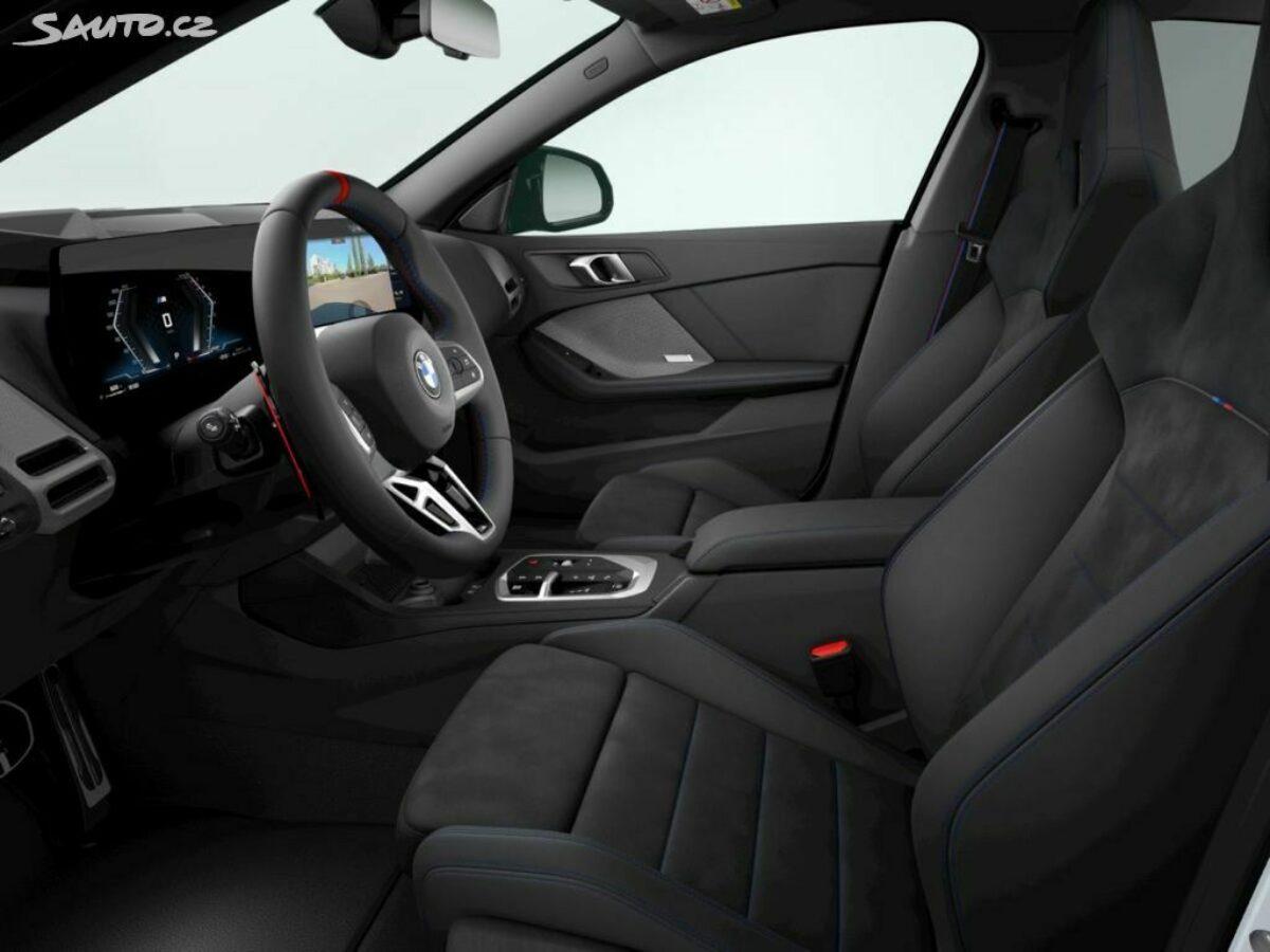 Fotografie vozu - klik pro zvětšení