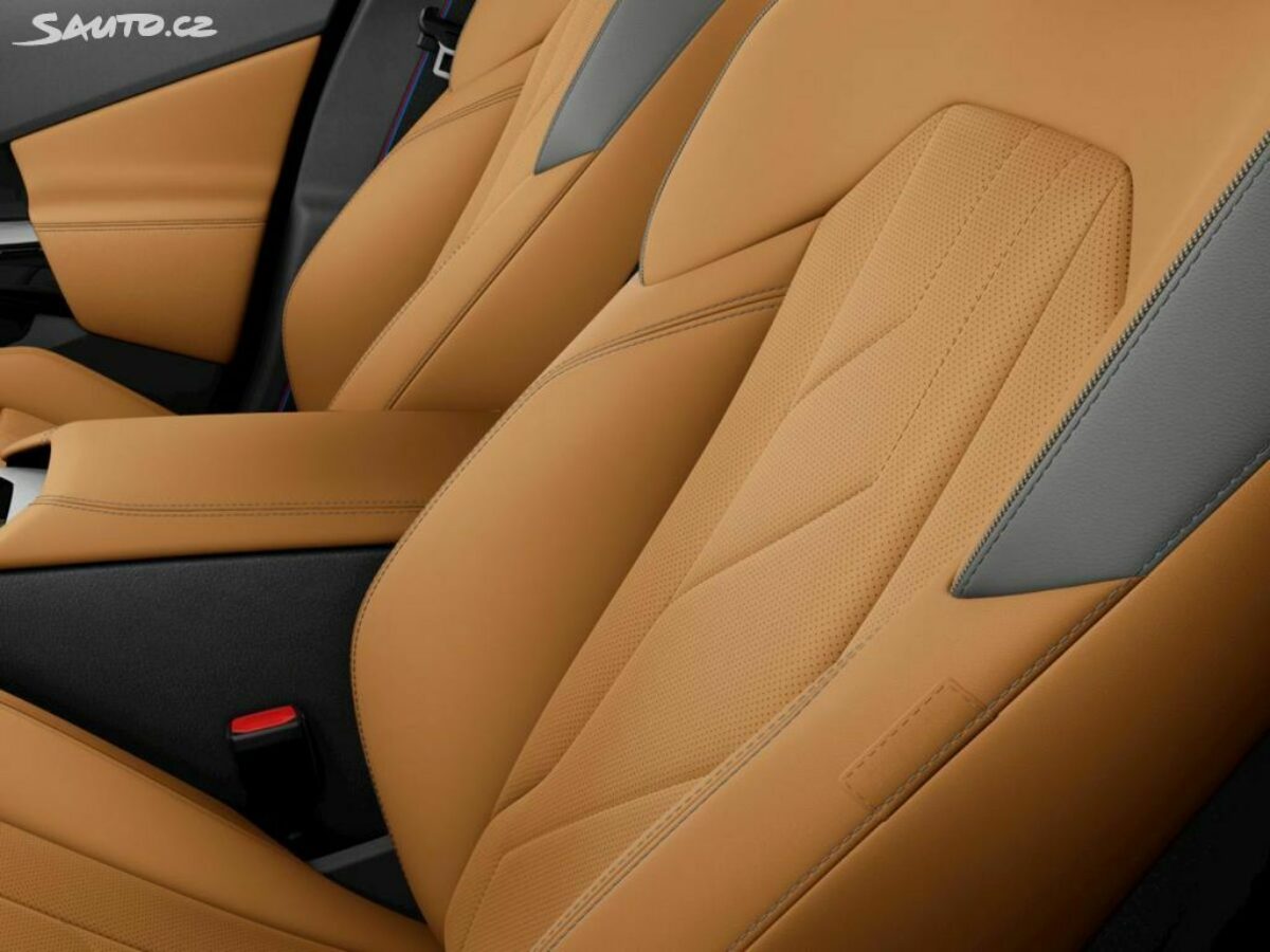 Fotografie vozu - klik pro zvětšení