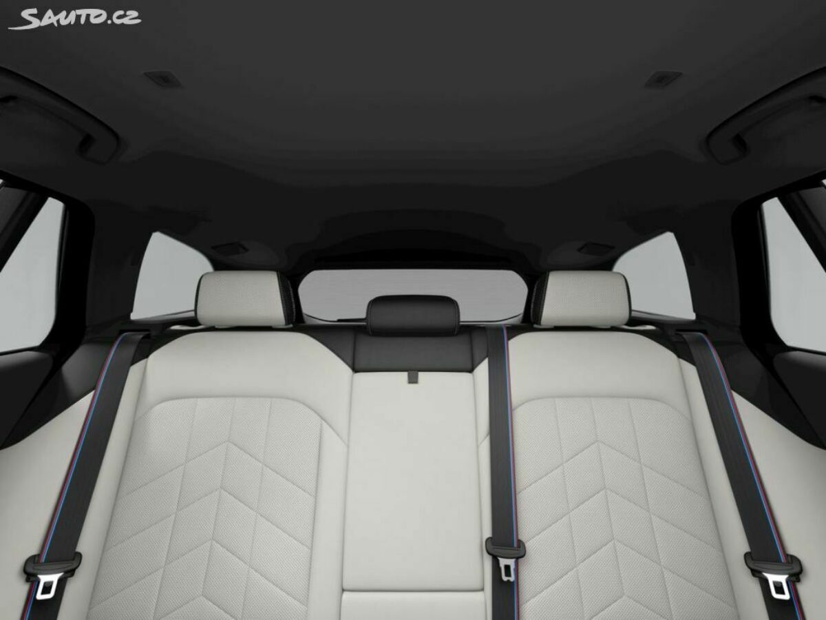 Fotografie vozu - klik pro zvětšení