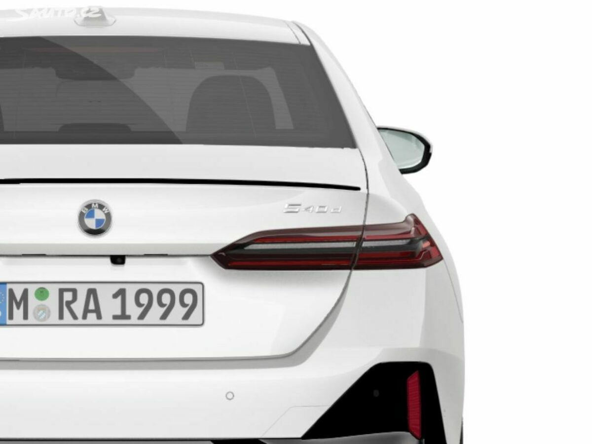 Fotografie vozu - klik pro zvětšení