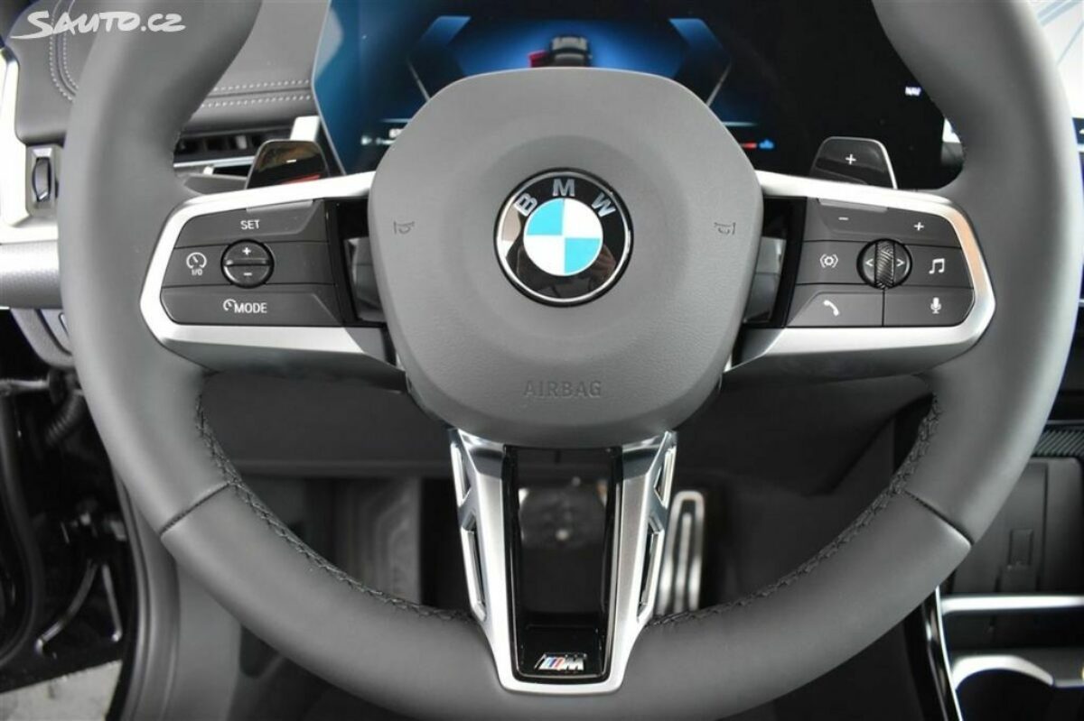 Fotografie vozu - klik pro zvětšení