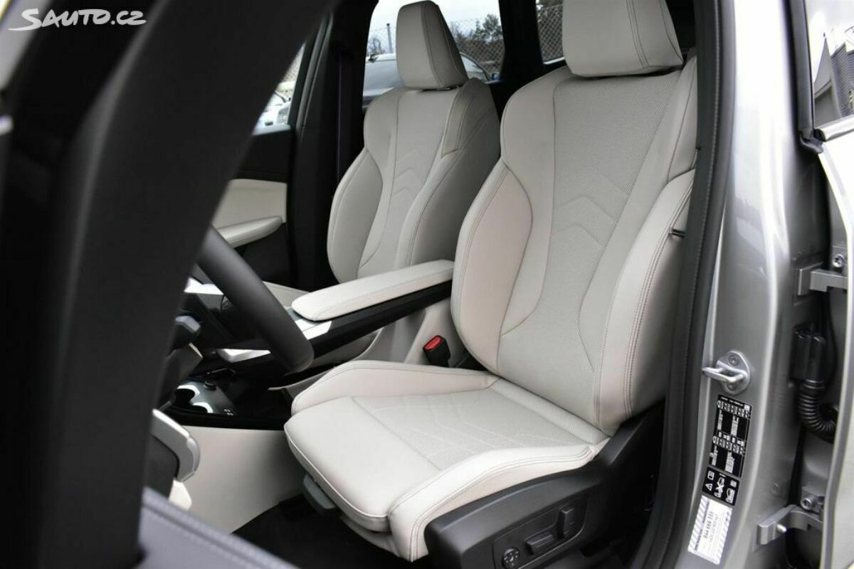 Fotografie vozu - klik pro zvětšení