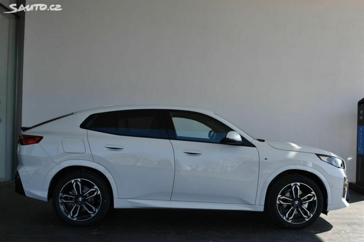 Fotografie vozu - klik pro zvětšení