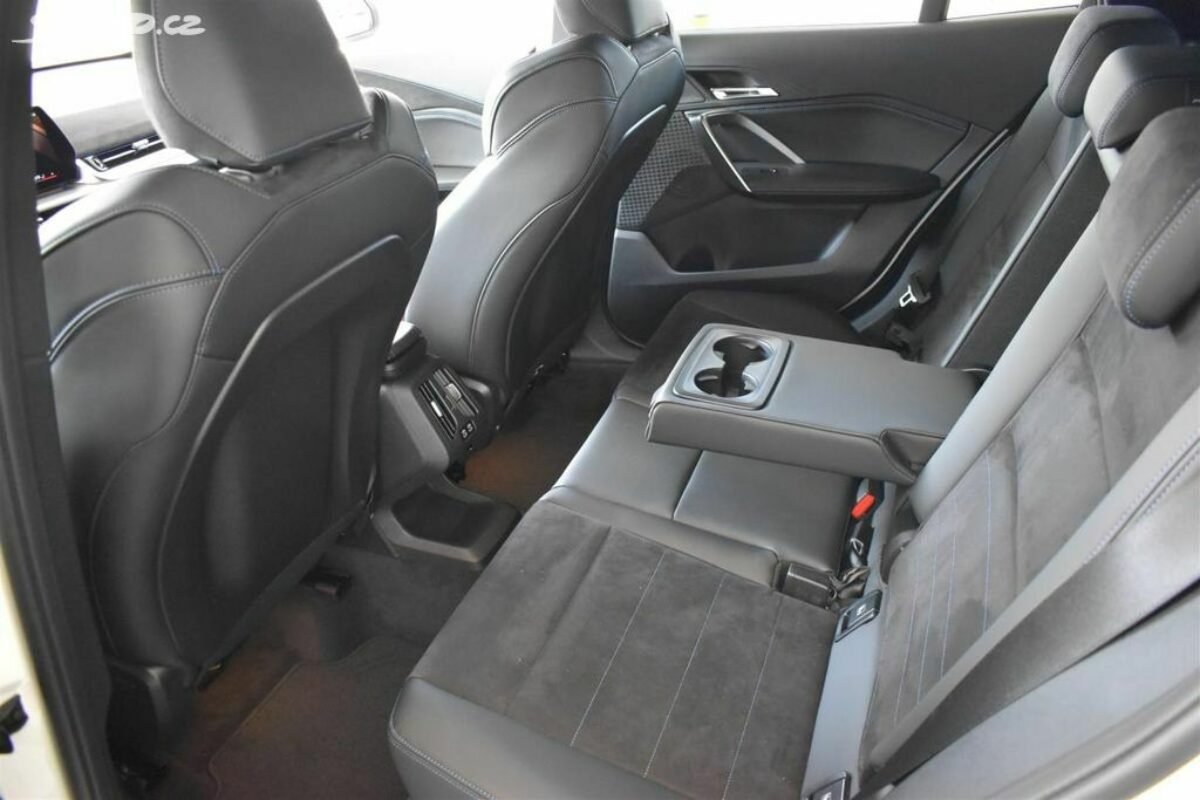 Fotografie vozu - klik pro zvětšení