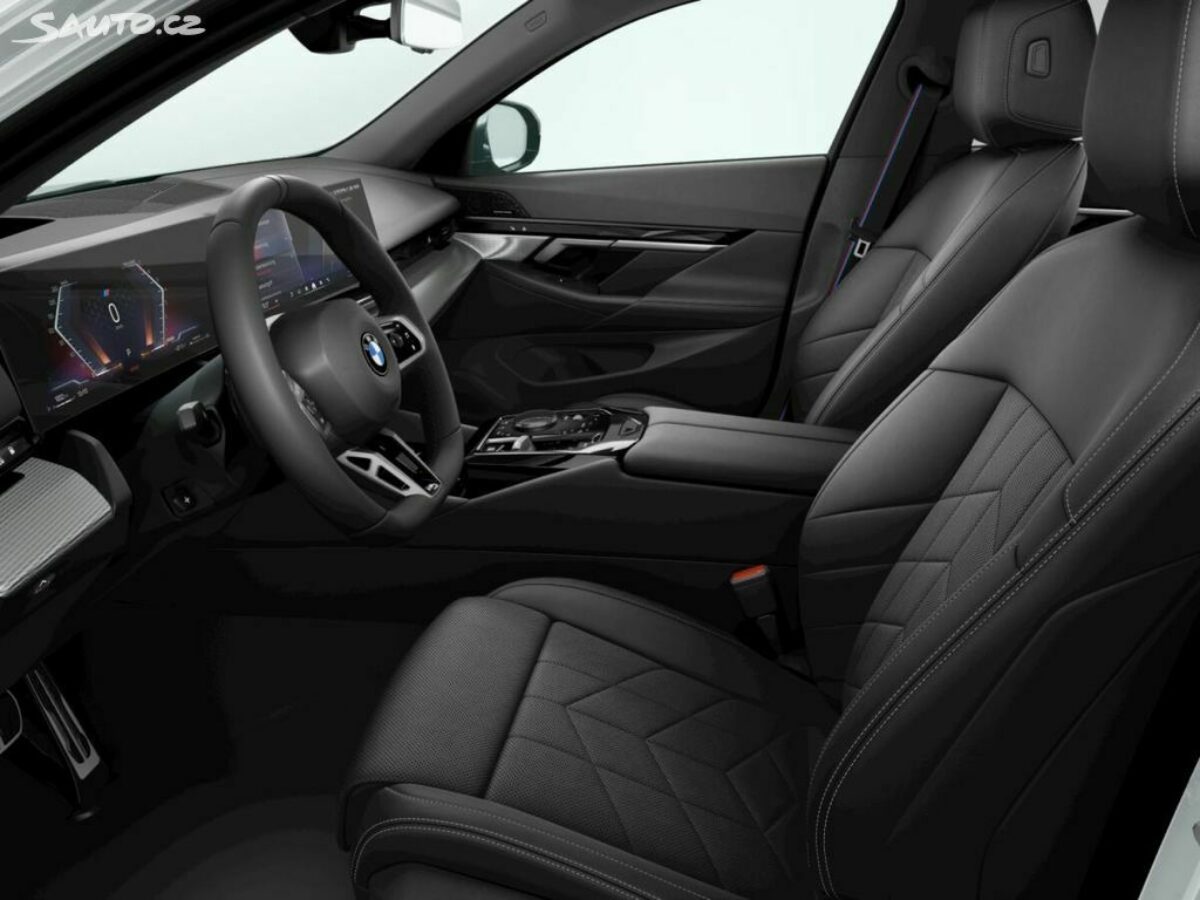 Fotografie vozu - klik pro zvětšení