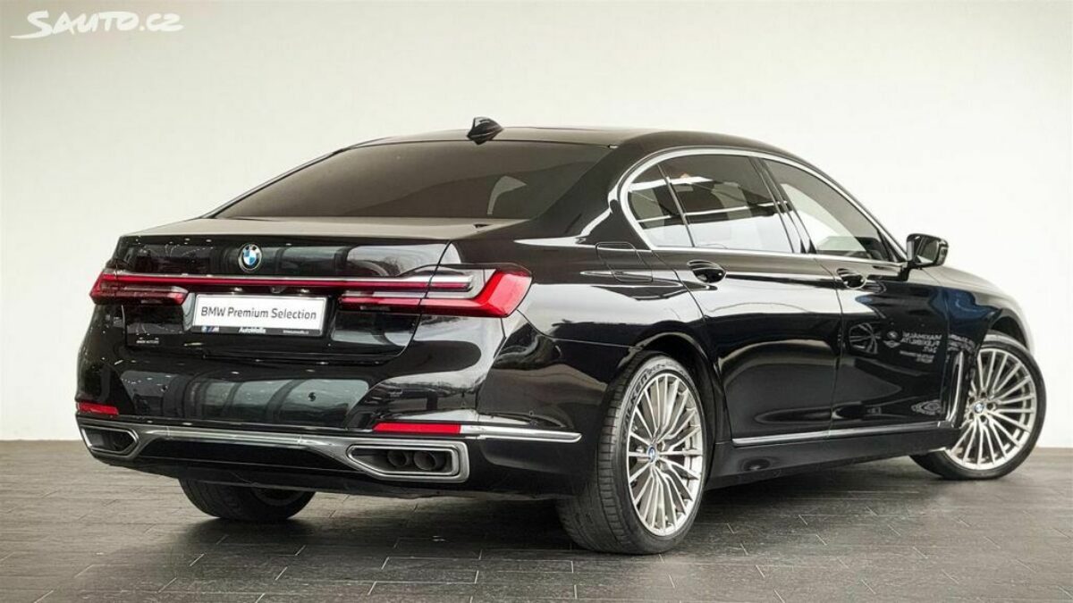 Fotografie vozu - klik pro zvětšení