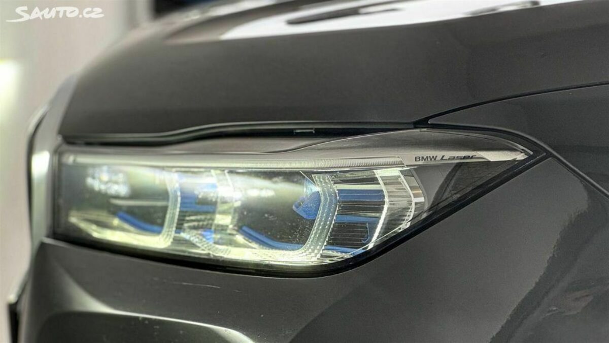 Fotografie vozu - klik pro zvětšení