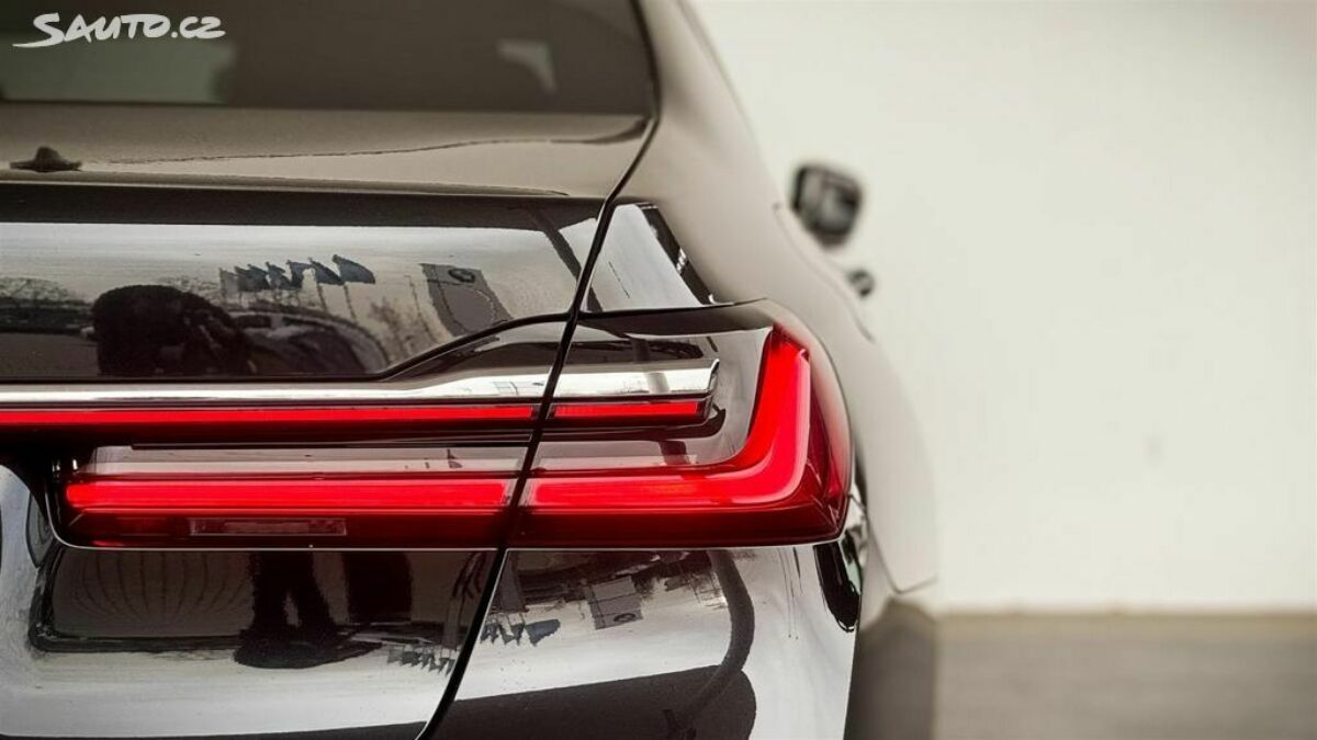 Fotografie vozu - klik pro zvětšení