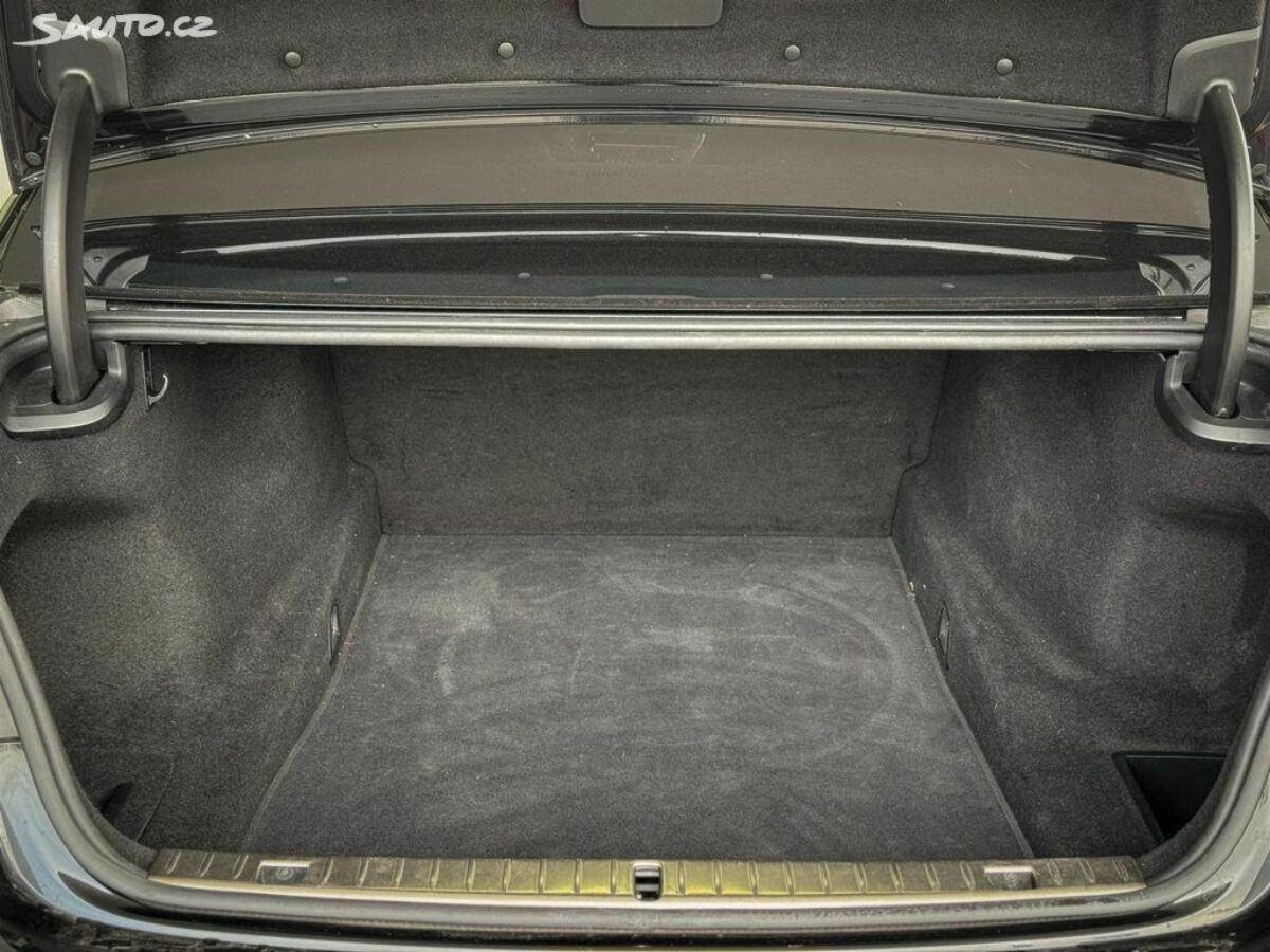 Fotografie vozu - klik pro zvětšení