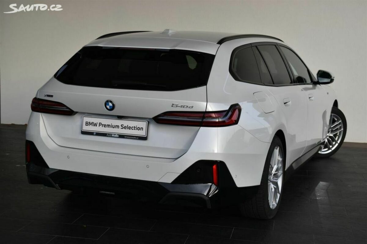 Fotografie vozu - klik pro zvětšení