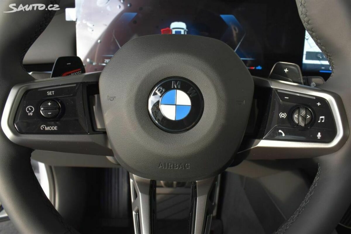 Fotografie vozu - klik pro zvětšení