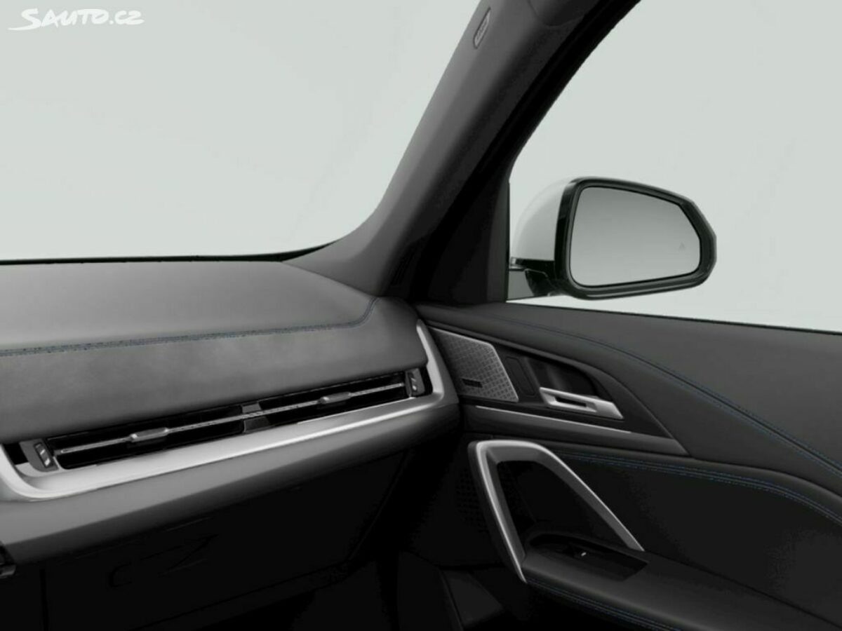 Fotografie vozu - klik pro zvětšení