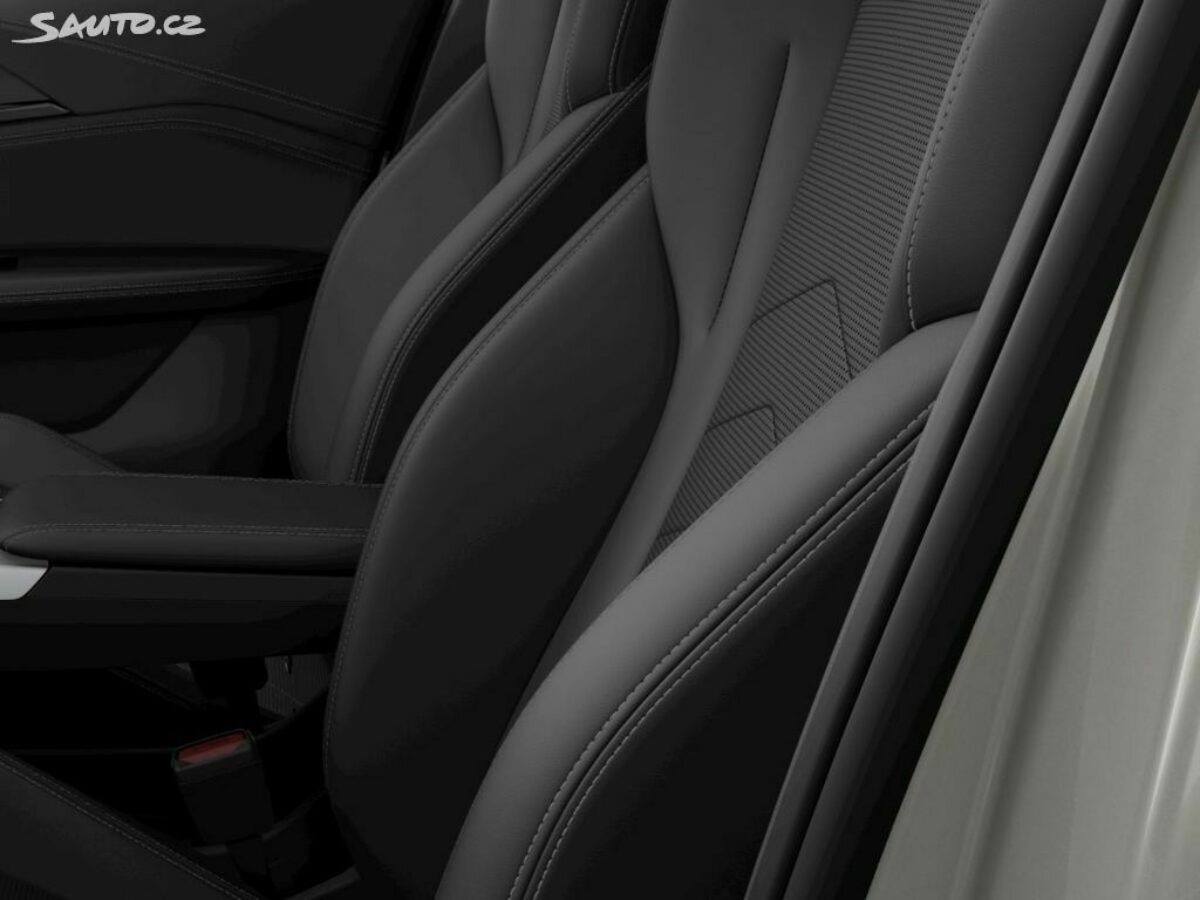 Fotografie vozu - klik pro zvětšení