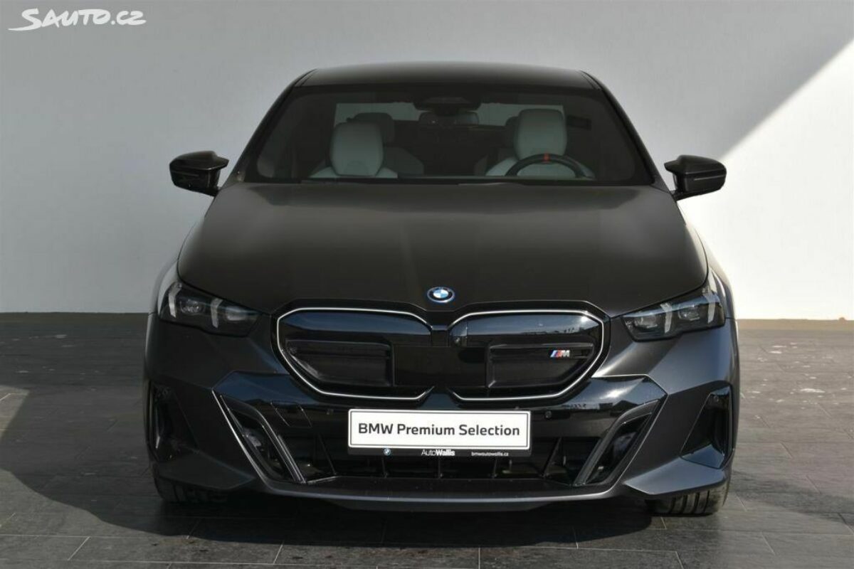 Fotografie vozu - klik pro zvětšení