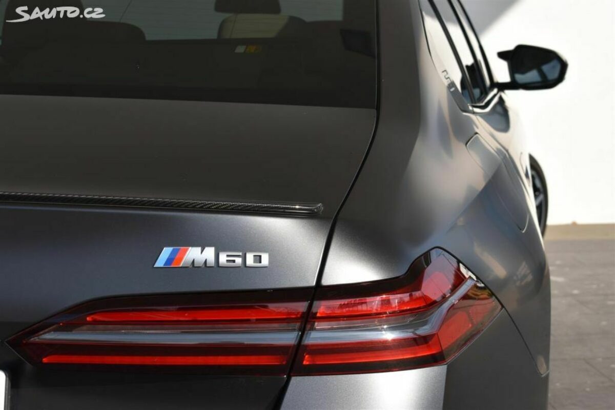 Fotografie vozu - klik pro zvětšení