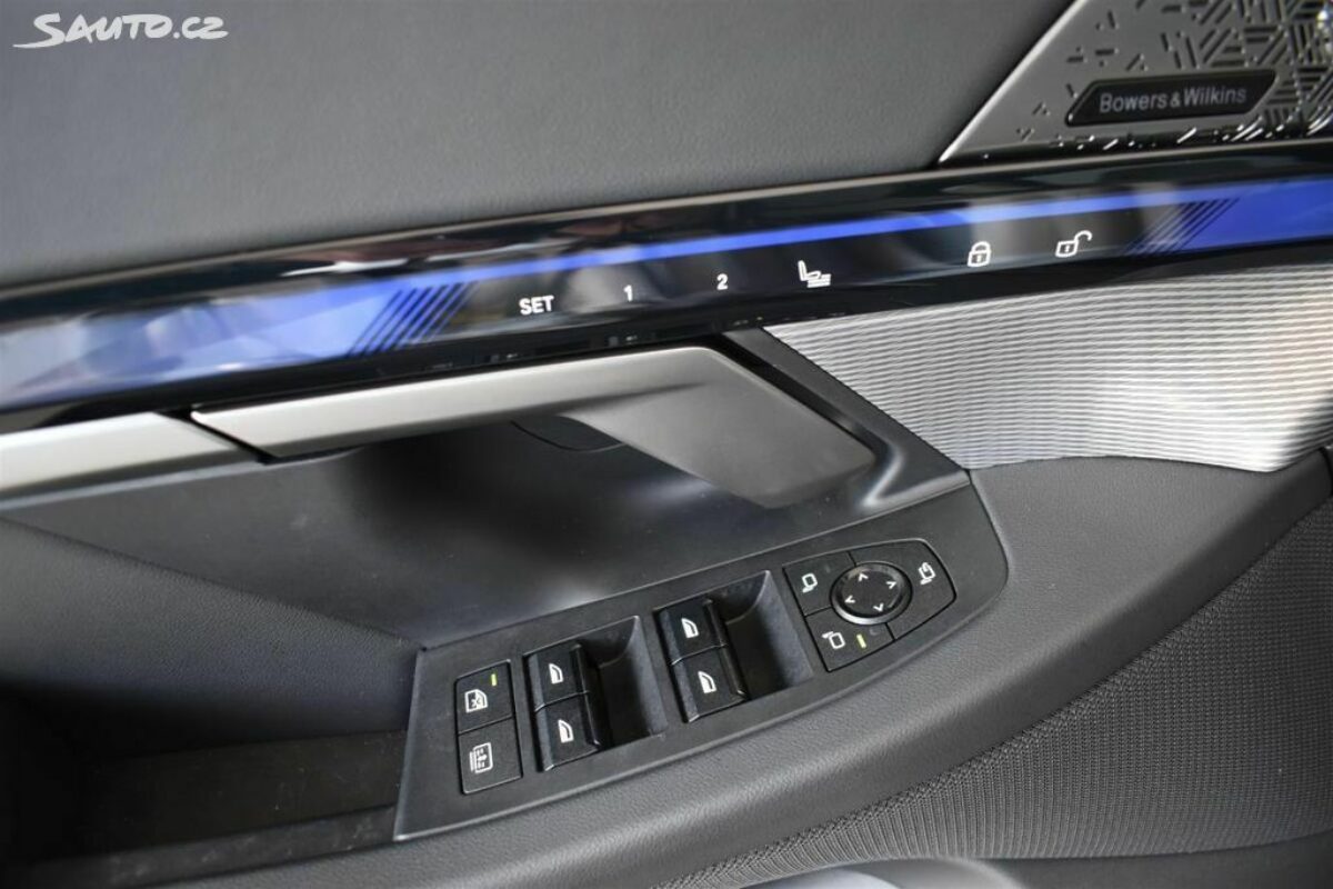 Fotografie vozu - klik pro zvětšení