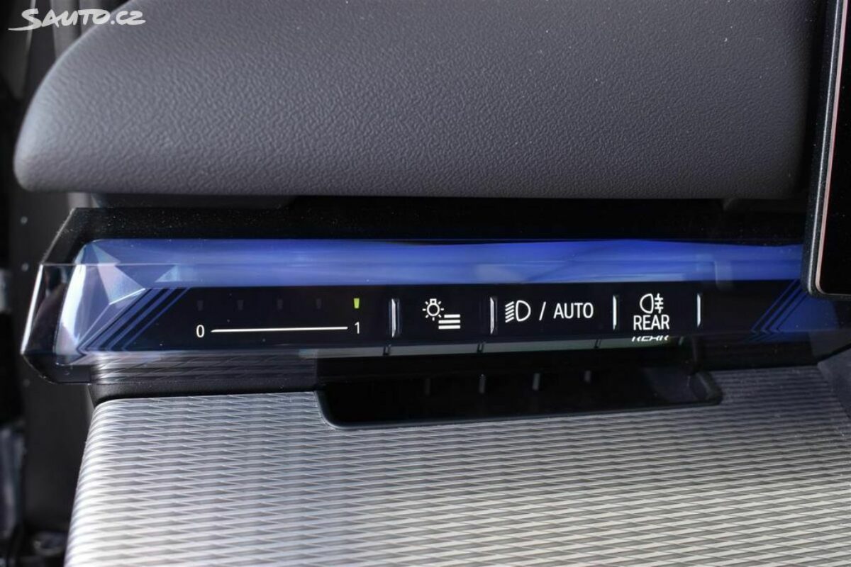 Fotografie vozu - klik pro zvětšení