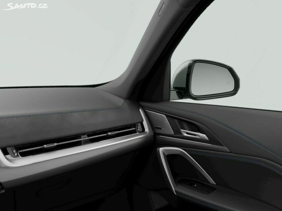 Fotografie vozu - klik pro zvětšení