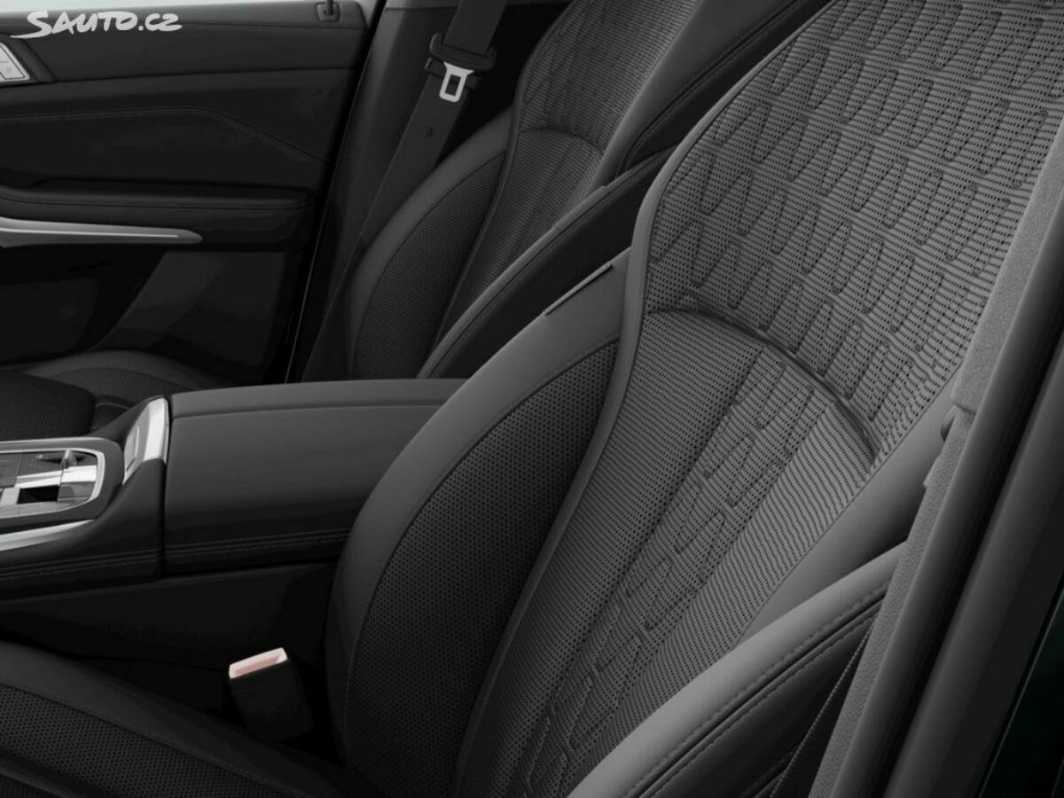 Fotografie vozu - klik pro zvětšení