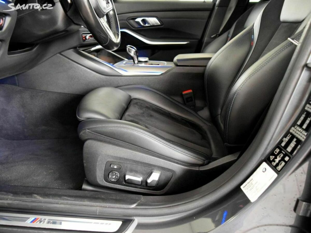 Fotografie vozu - klik pro zvětšení