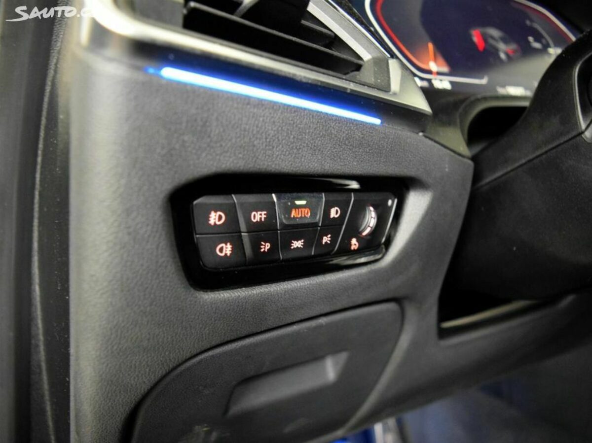 Fotografie vozu - klik pro zvětšení