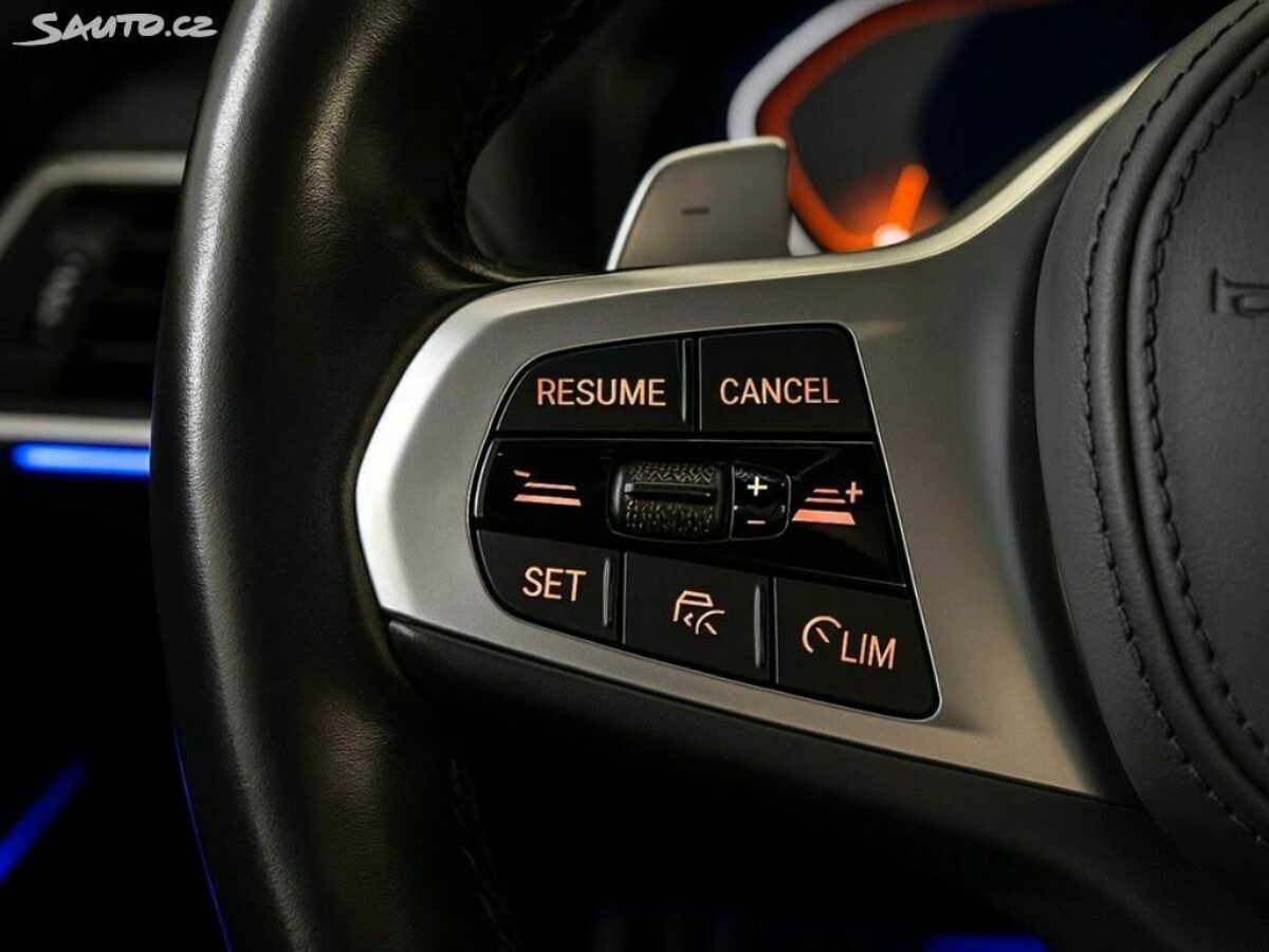 Fotografie vozu - klik pro zvětšení