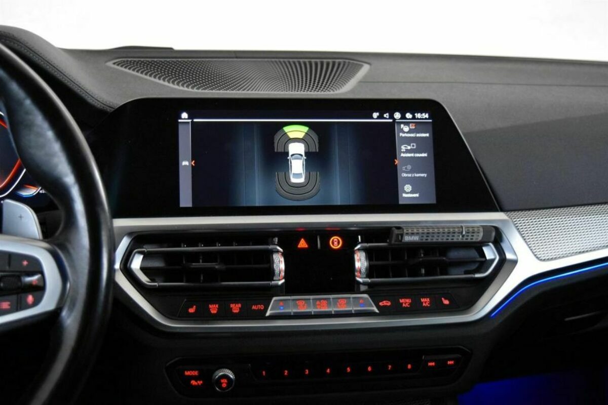 Fotografie vozu - klik pro zvětšení