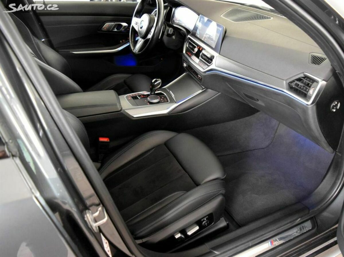 Fotografie vozu - klik pro zvětšení