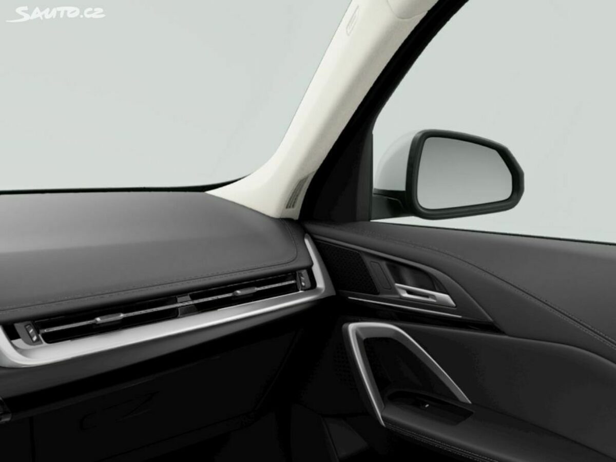 Fotografie vozu - klik pro zvětšení