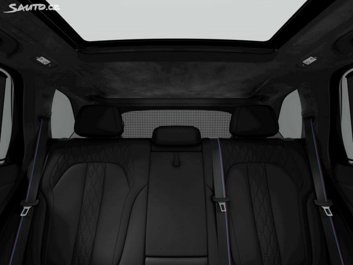 Fotografie vozu - klik pro zvětšení