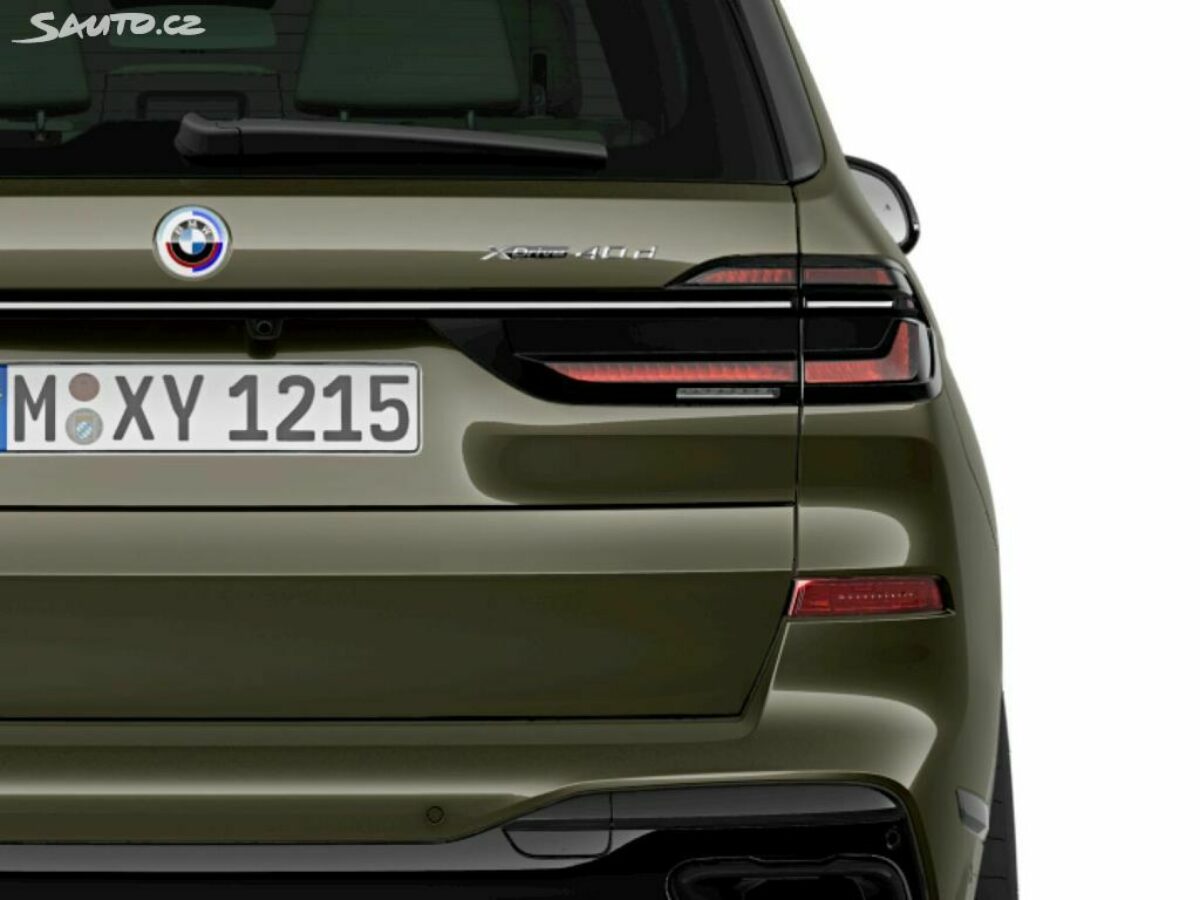 Fotografie vozu - klik pro zvětšení