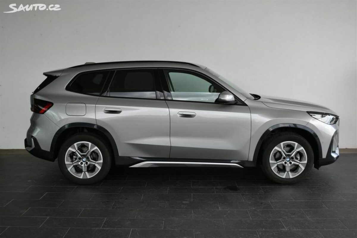 Fotografie vozu - klik pro zvětšení