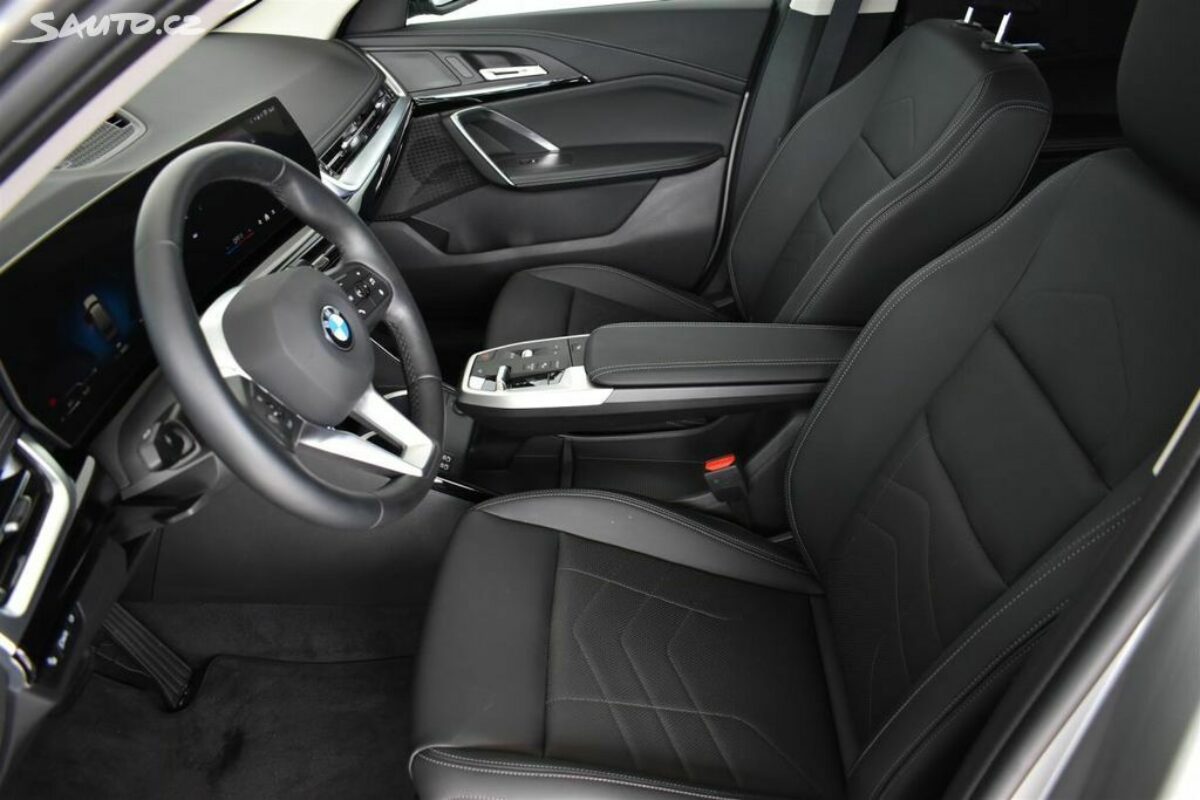 Fotografie vozu - klik pro zvětšení