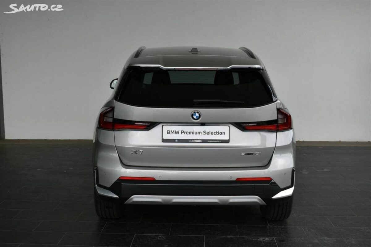 Fotografie vozu - klik pro zvětšení