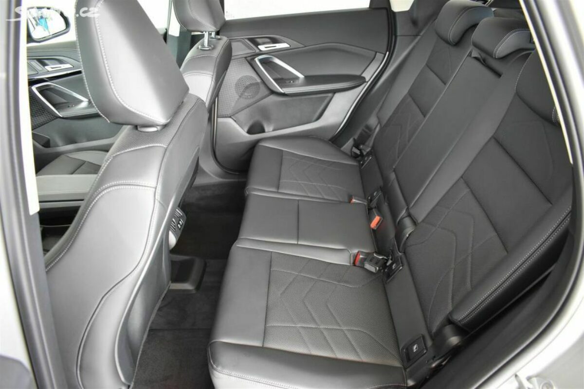 Fotografie vozu - klik pro zvětšení