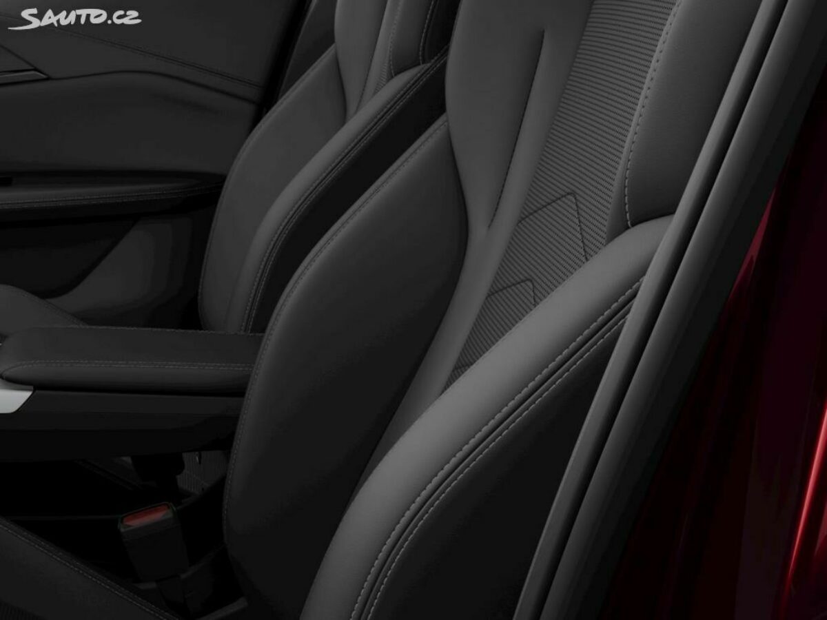 Fotografie vozu - klik pro zvětšení