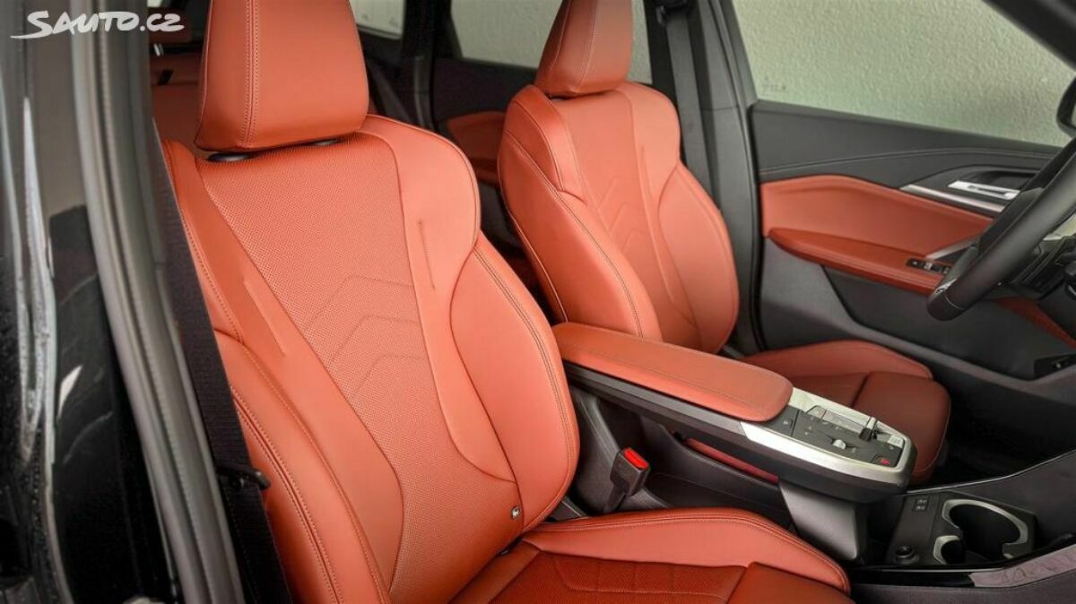 Fotografie vozu - klik pro zvětšení