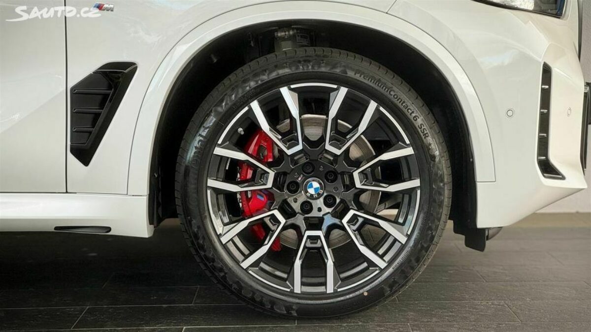 Fotografie vozu - klik pro zvětšení